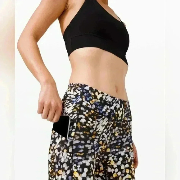 LULULEMON Legging Speed Up model size 2 in great used condition!  Full lenght - Picture 4 of 16